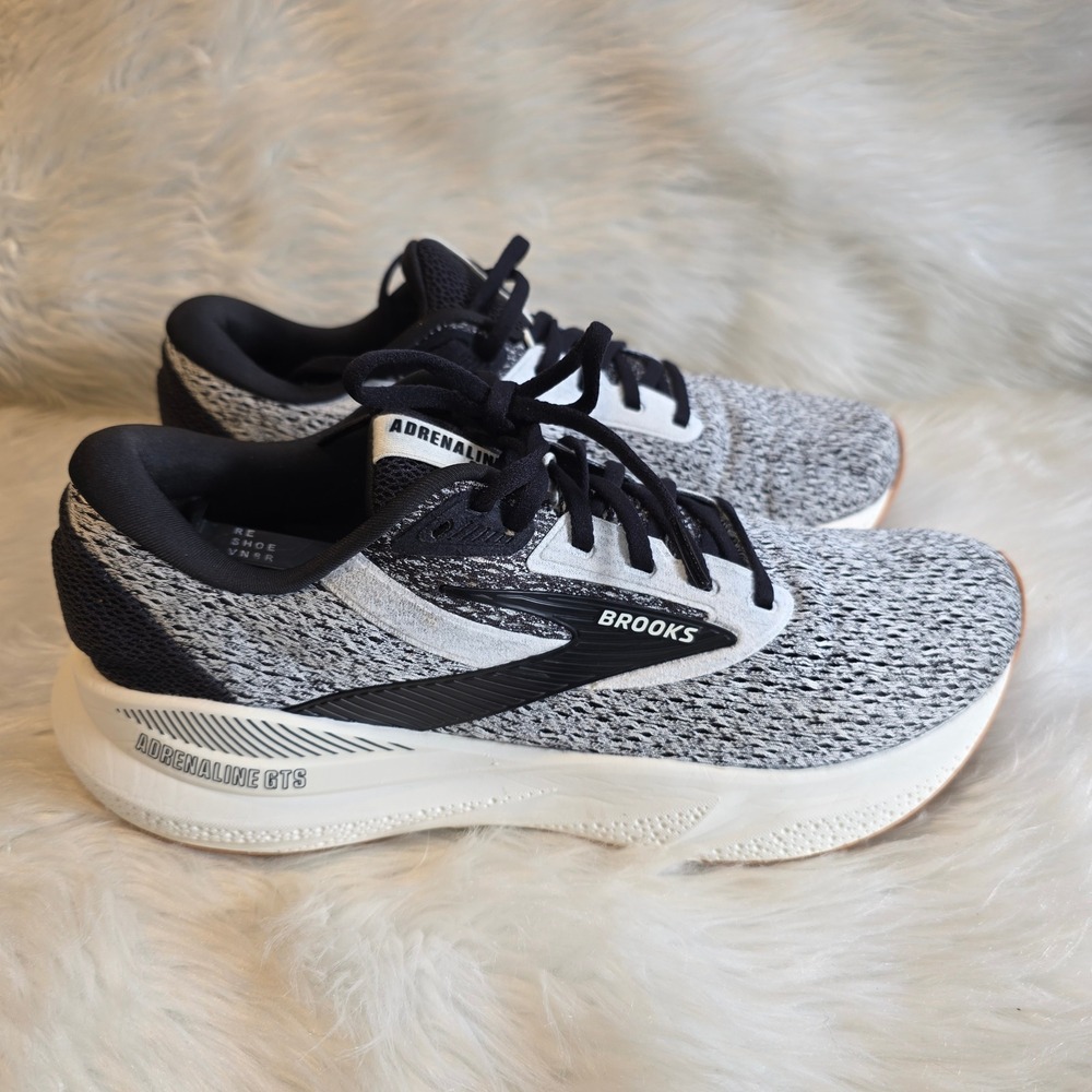 Brooks Adrenaline GTS 24 Women's 10 B Coconut Black Biscuit Running 1204261B132
